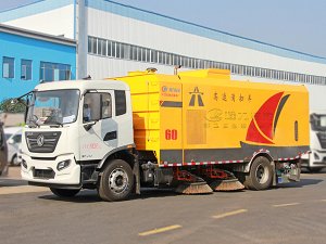 天錦高速清掃車(chē)